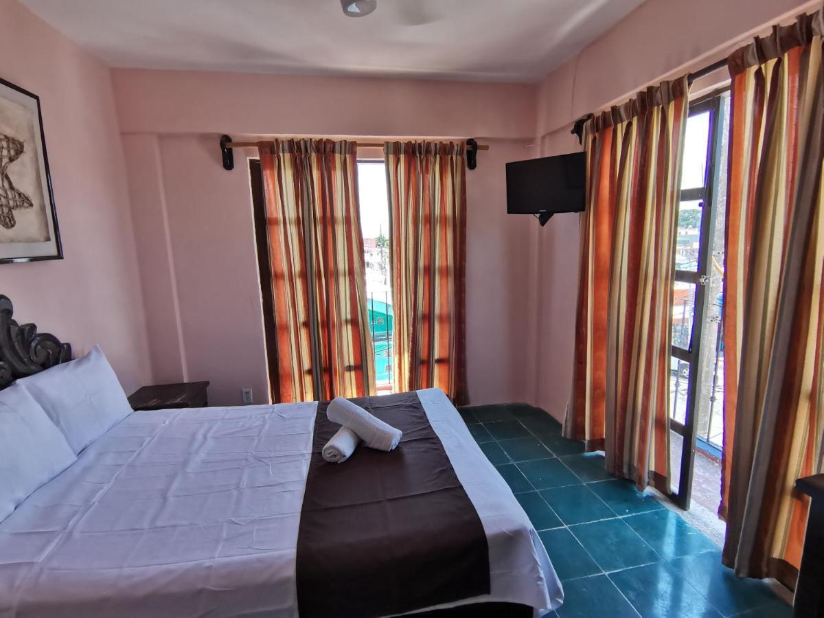 Hotel Colonial San Carlos Cancun Centro Екстериор снимка