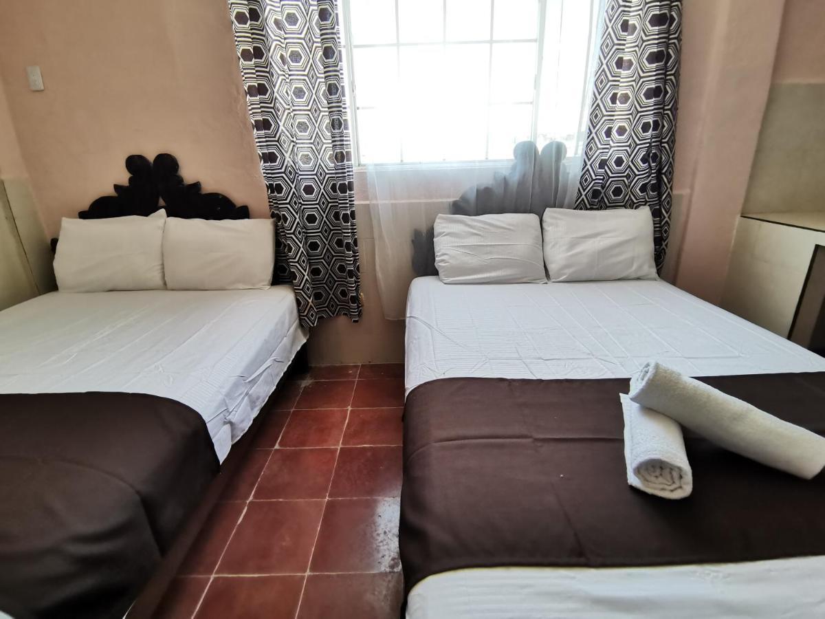 Hotel Colonial San Carlos Cancun Centro Екстериор снимка