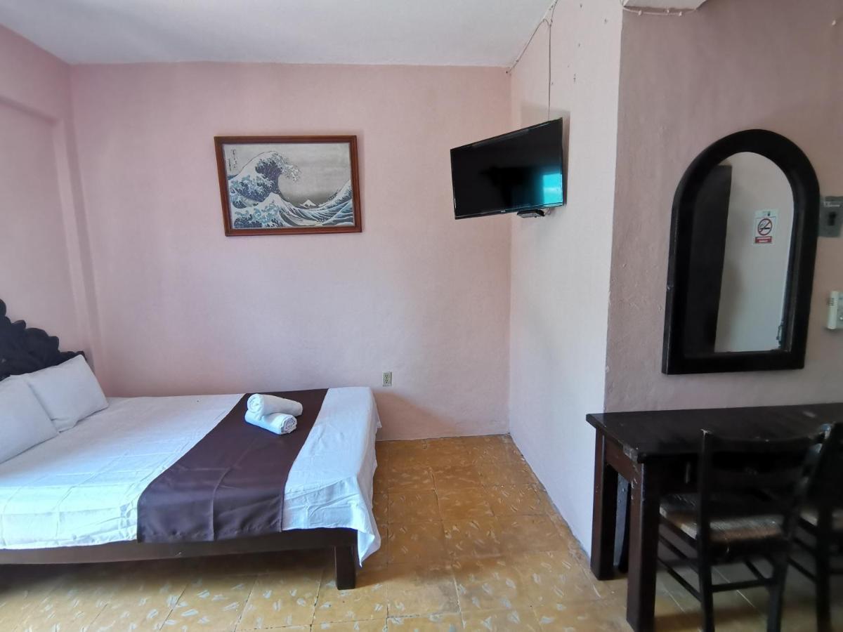 Hotel Colonial San Carlos Cancun Centro Екстериор снимка