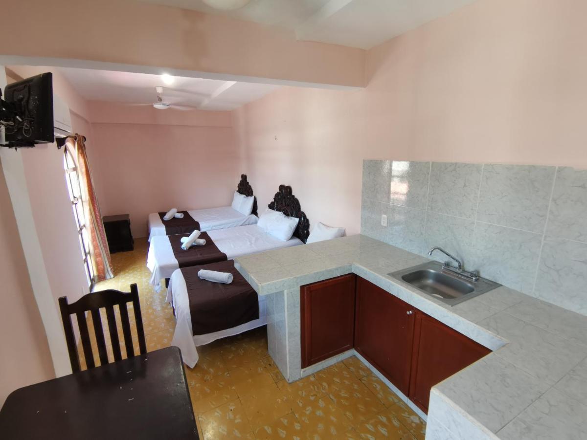 Hotel Colonial San Carlos Cancun Centro Екстериор снимка